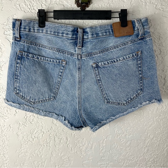 Aeropostal | Vintage High Rise Shorty Cherry Floral Cut Off Shorts Denim Size 14 - Picture 2 of 9